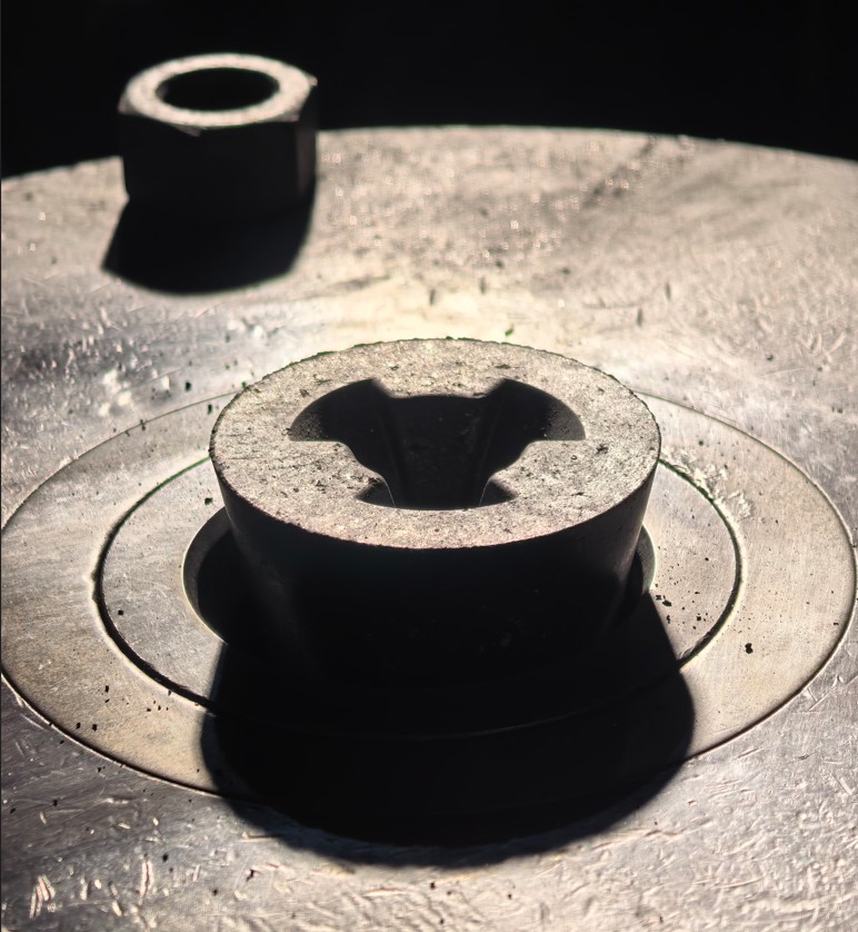 Tundish nozzle 9